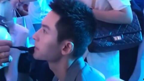 娱乐吃瓜女明星敬酒